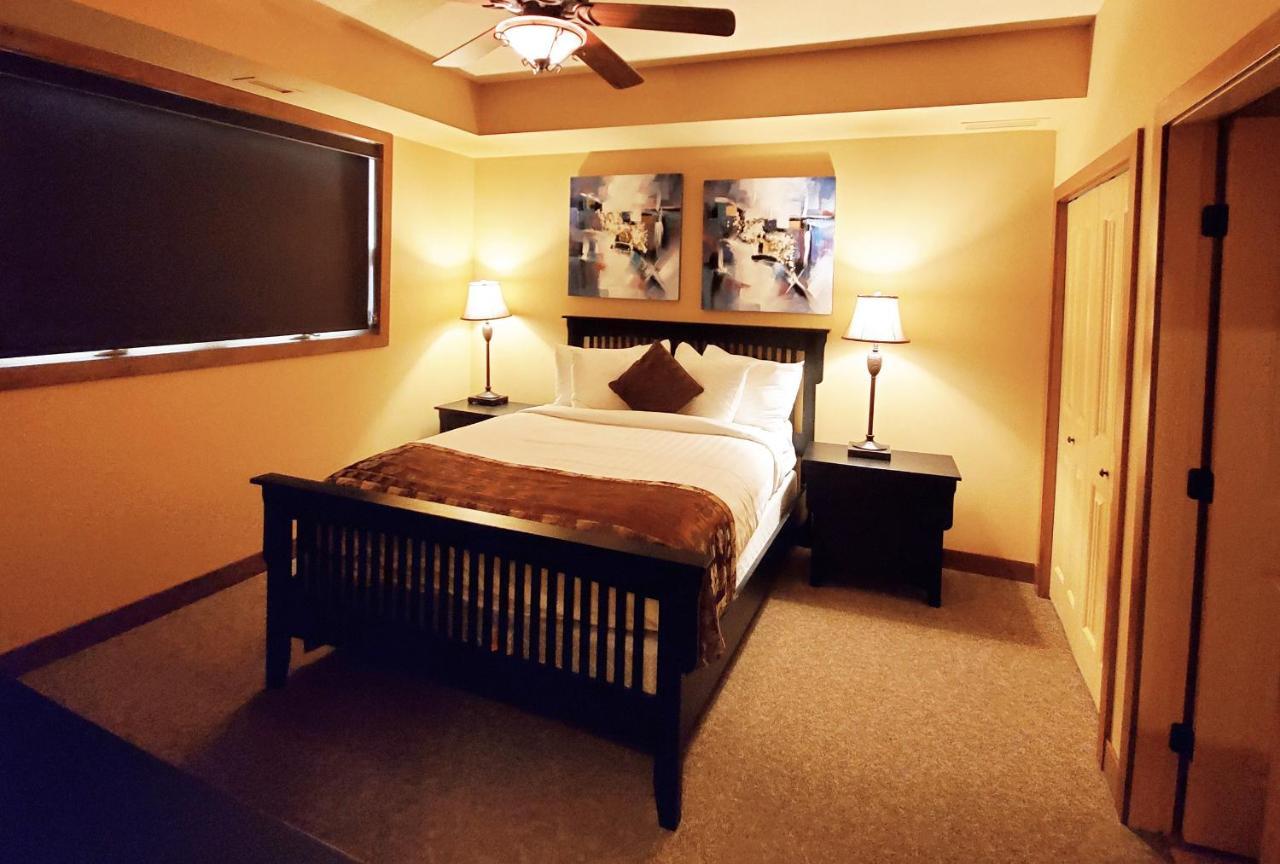 Cozystay Signature Lake Okanagan Resort Kelowna Esterno foto