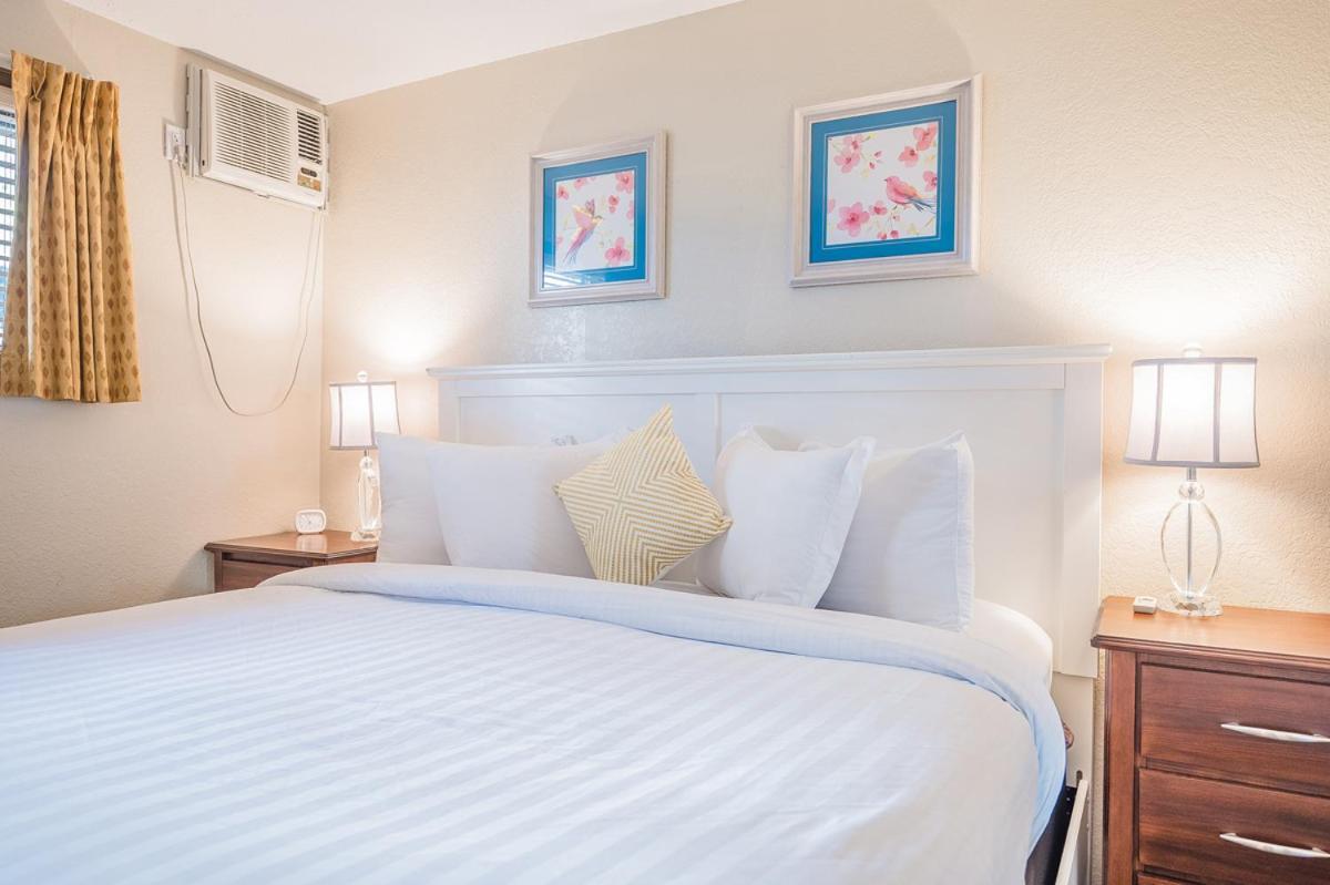 Cozystay Signature Lake Okanagan Resort Kelowna Esterno foto