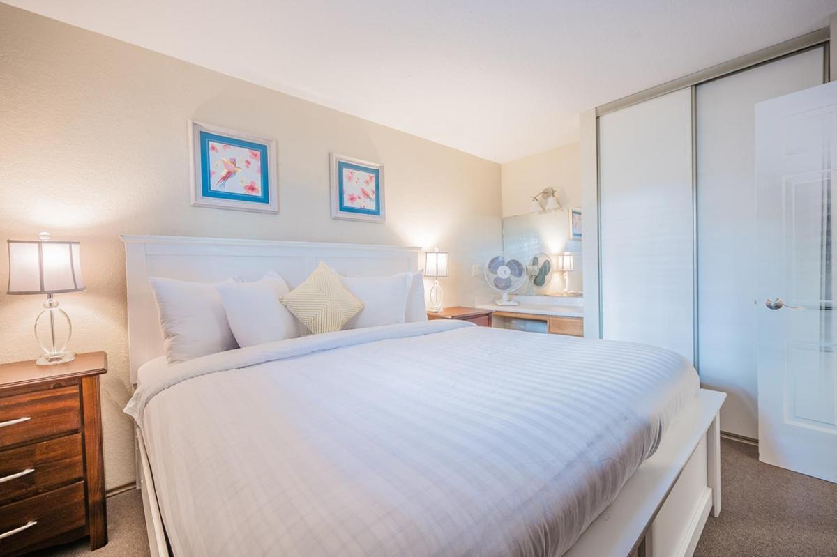 Cozystay Signature Lake Okanagan Resort Kelowna Esterno foto