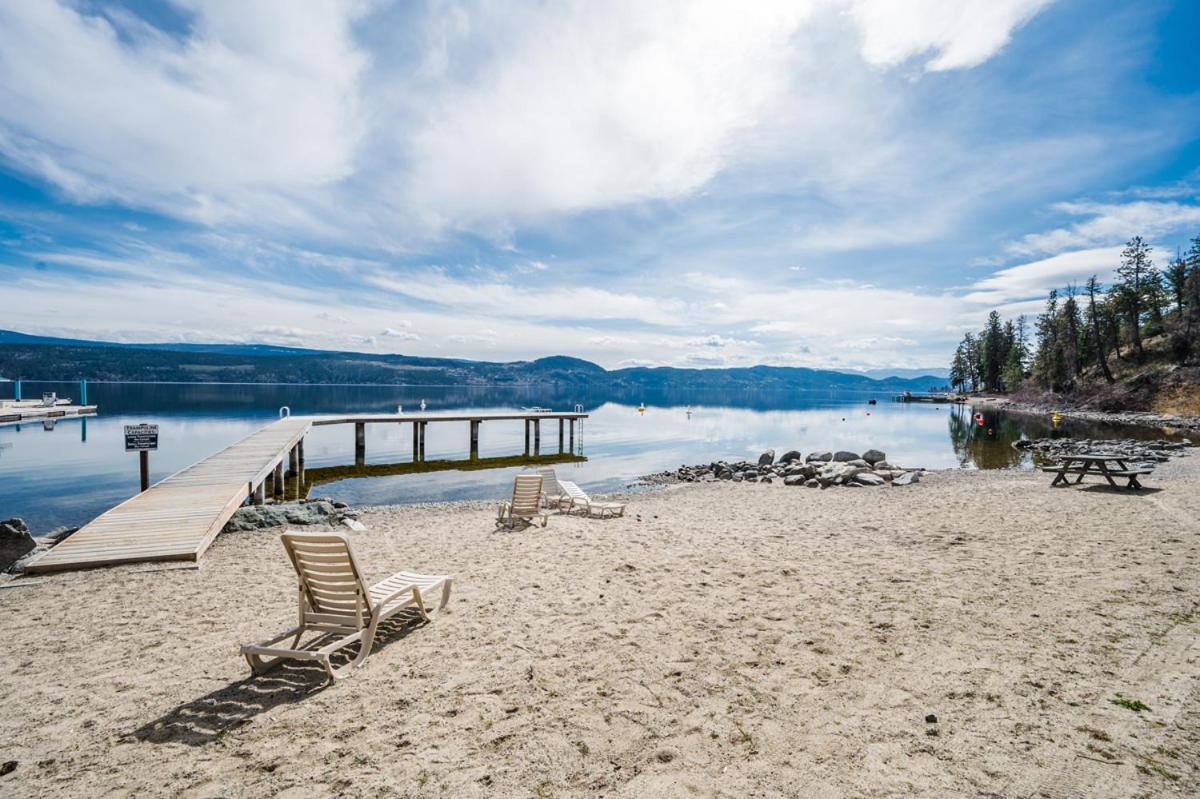 Cozystay Signature Lake Okanagan Resort Kelowna Esterno foto