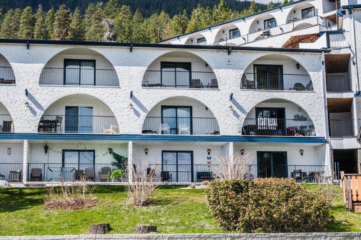 Cozystay Signature Lake Okanagan Resort Kelowna Esterno foto