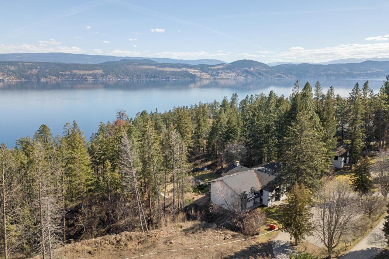 Cozystay Signature Lake Okanagan Resort Kelowna Esterno foto