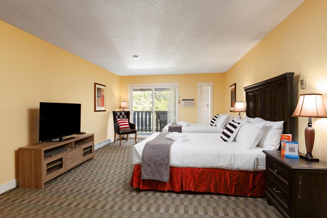 Cozystay Signature Lake Okanagan Resort Kelowna Esterno foto